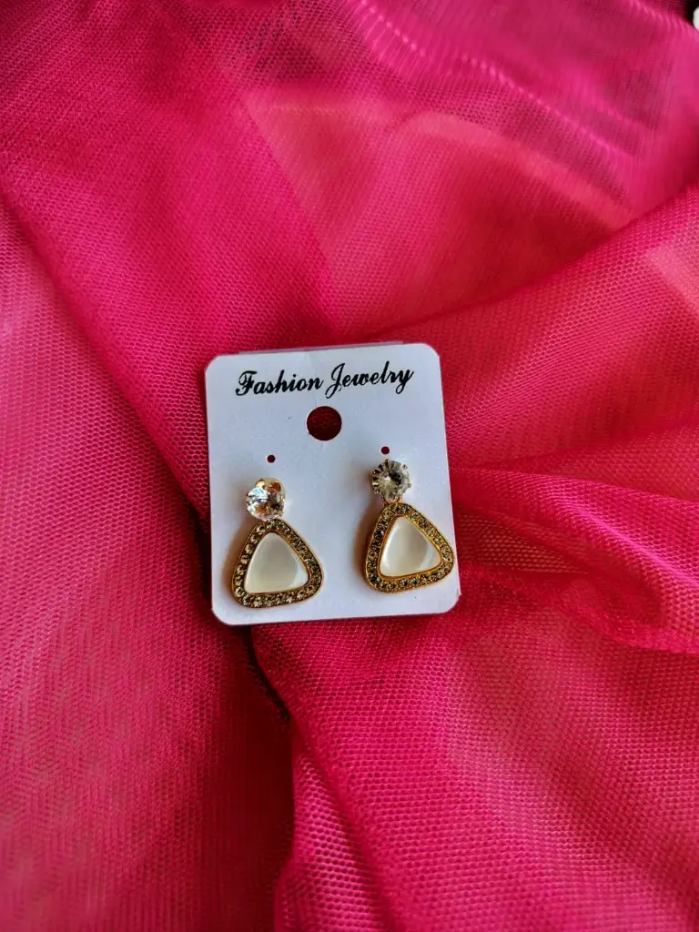Chic Triangle Drop Earrings 