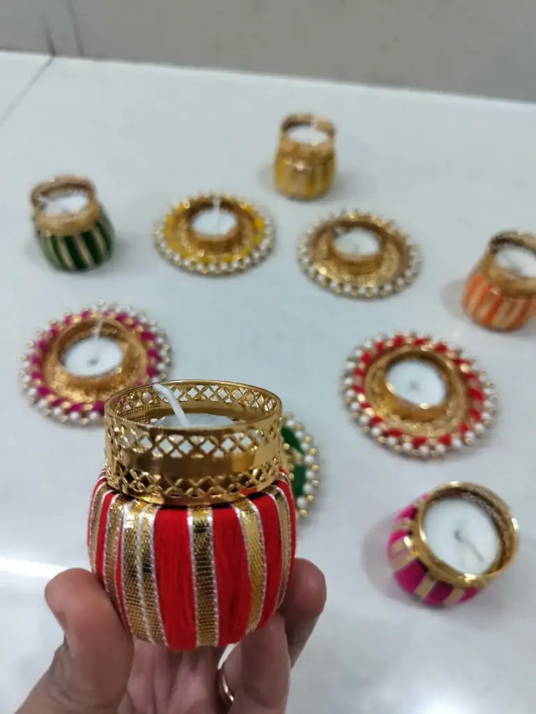  **Traditional Handcraft Lights** 