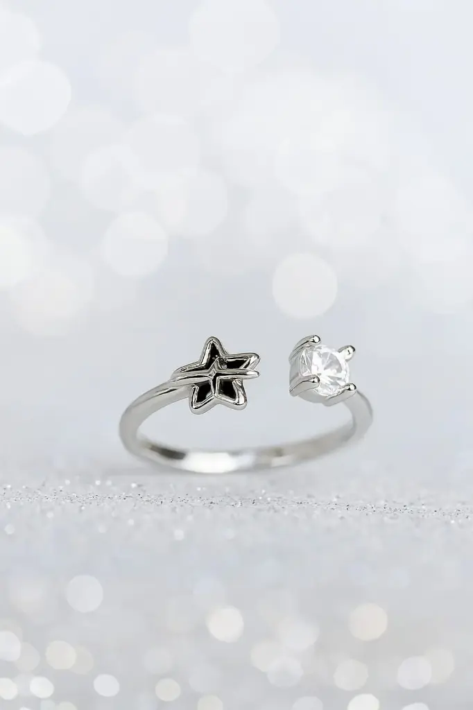 Sparkle adjustable ring