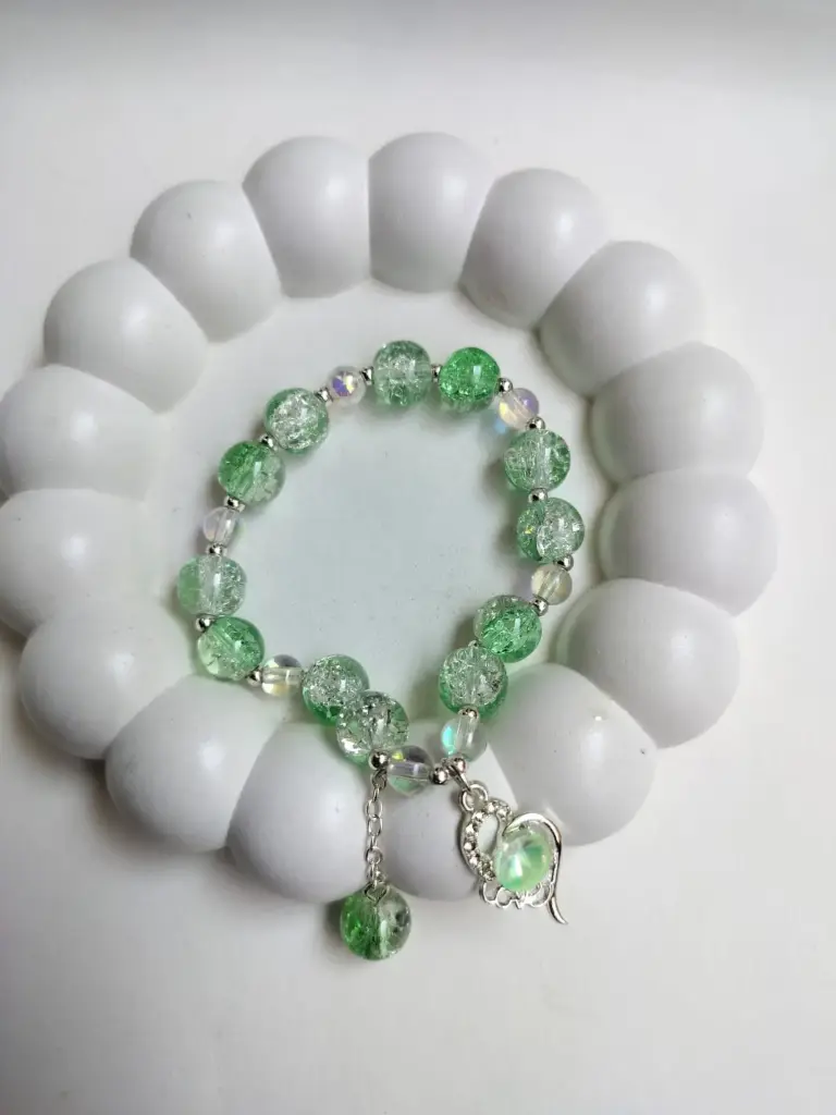Sparkling Green Beaded Bracelet with Crystal Heart Charm
