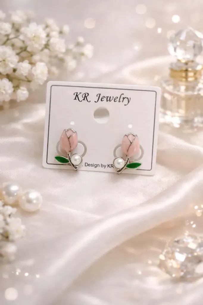 Tulip pear stud earrings